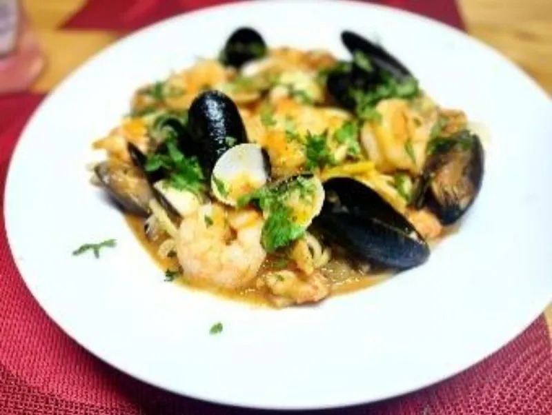 Linguini Peixe e Frutos do Mar